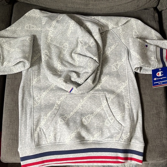Champion sweater - Picture 2 of 2